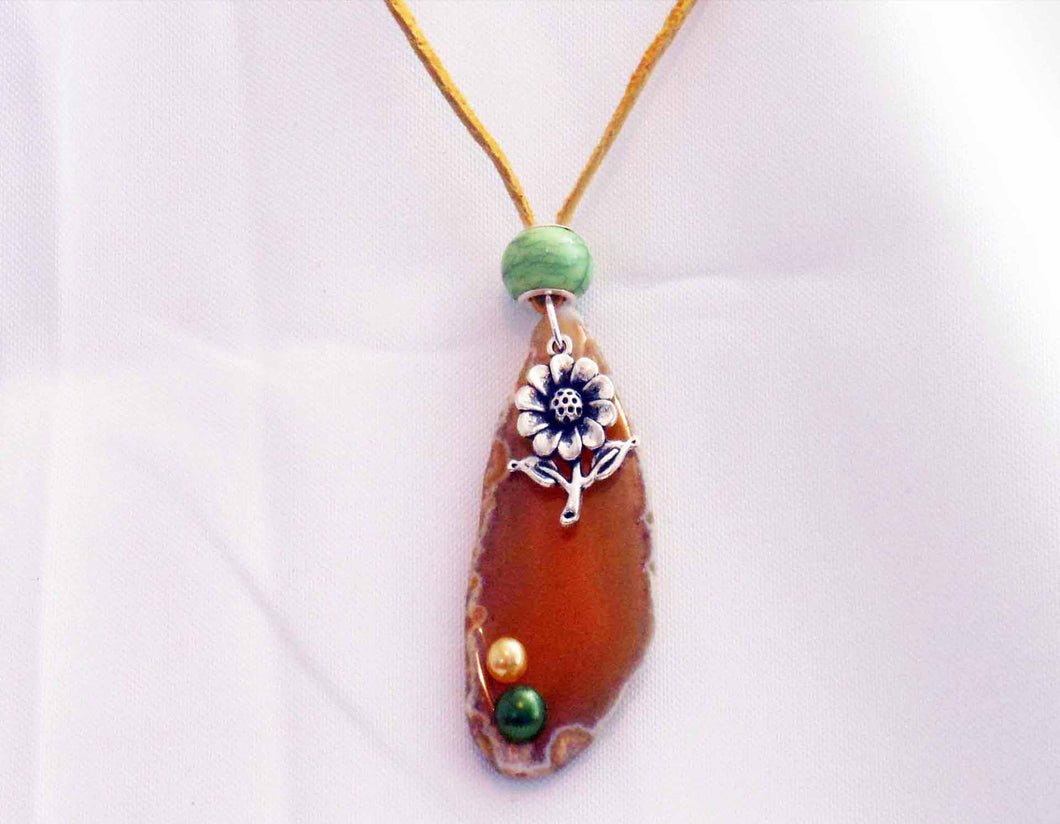 Sunflower on Gold Agate Slice Pendant